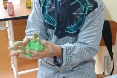 Praktikum Day - Membuat Plastisin 2025